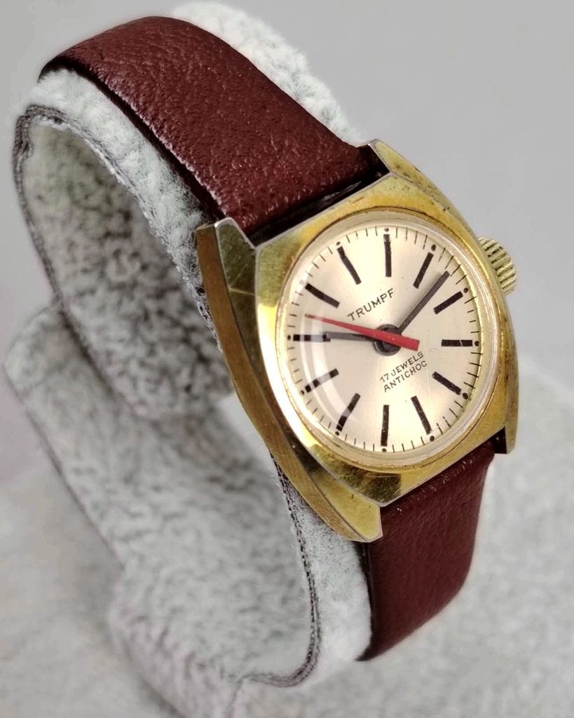 [WALLAPOP-1304798727] Trumpf vintage de mujer · cuerda manual 22 mm