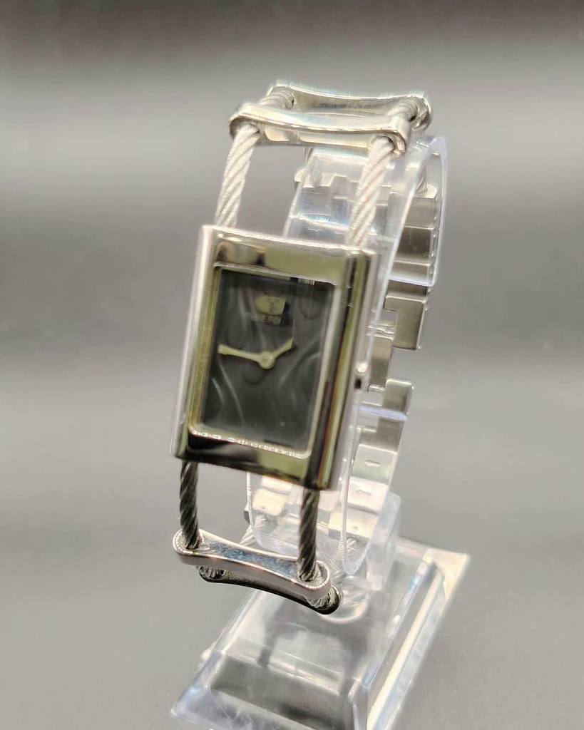 [WALLAPOP-1294403088] Time Force · reloj rectangular con brazalete cable 23 × 29 mm